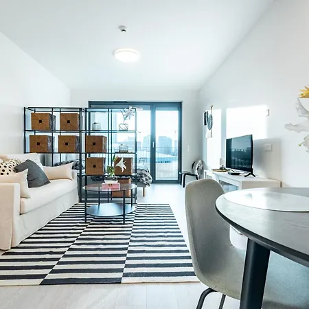 Light & Airy Comfort - Garage & Balcony Bratislava