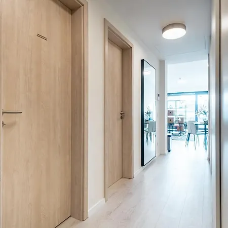 Light & Airy Comfort - Garage & Balcony