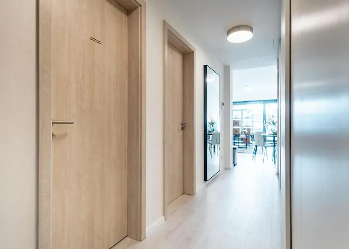 Light & Airy Comfort - Garage & Balcony